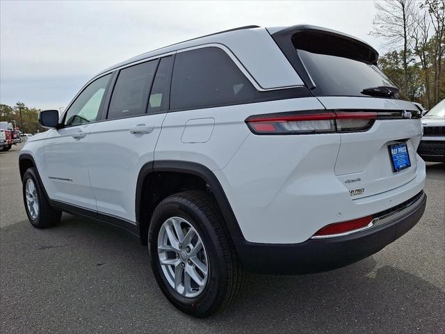 2025 Jeep Grand Cherokee GRAND CHEROKEE LAREDO X 4X4