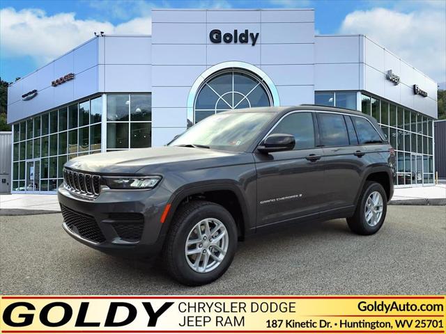 2025 Jeep Grand Cherokee GRAND CHEROKEE LAREDO X 4X4