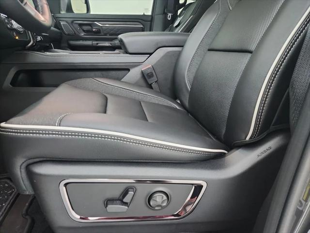 2026 Ram 1500 Limited Crew Cab 4x4 5'7" Box