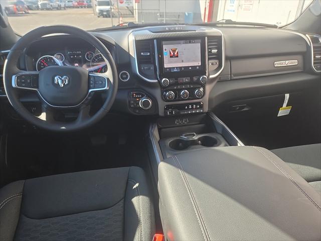2026 Ram 1500 Lone Star Crew Cab 4x4 5'7" Box