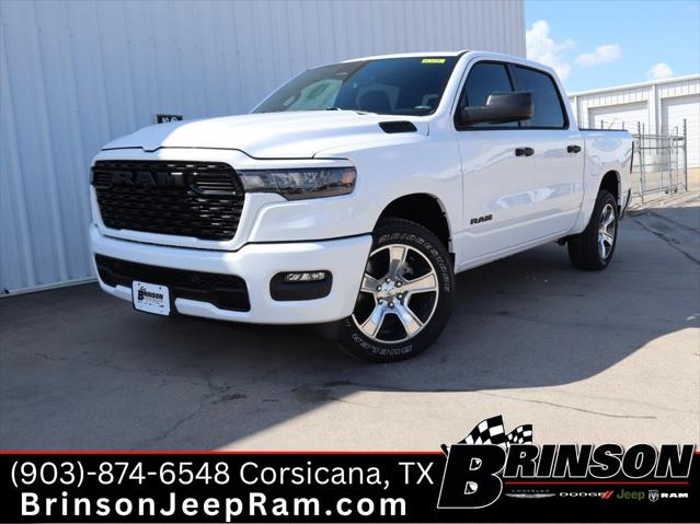 2026 RAM Ram 1500 RAM 1500 EXPRESS CREW CAB 4X4 57 BOX