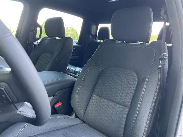 2026 Ram 1500 Big Horn Crew Cab 4x4 64 Box