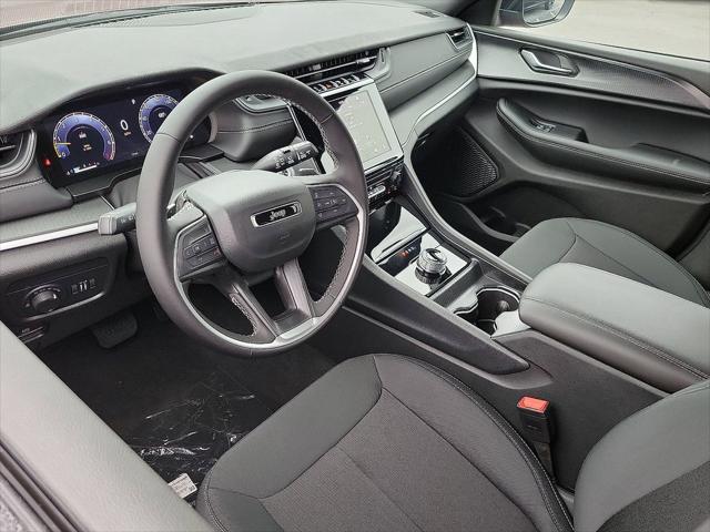 2025 Jeep Grand Cherokee GRAND CHEROKEE LAREDO X 4X4 2025 Jeep Grand Cherokee GRAND CHEROKEE LAREDO X 4X4