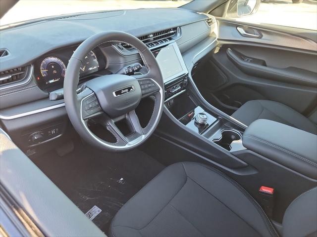 2025 Jeep Grand Cherokee GRAND CHEROKEE LAREDO X 4X4 2025 Jeep Grand Cherokee GRAND CHEROKEE LAREDO X 4X4