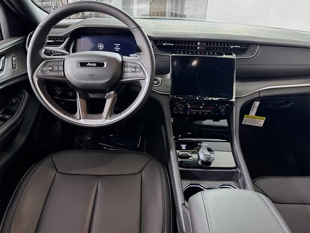 2025 Jeep Grand Cherokee GRAND CHEROKEE LIMITED 4X4 2025 Jeep Grand Cherokee GRAND CHEROKEE LIMITED 4X4