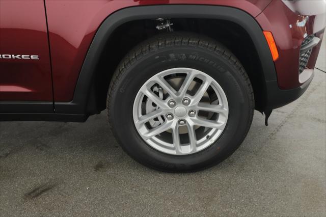 2025 Jeep Grand Cherokee GRAND CHEROKEE LAREDO X 4X2