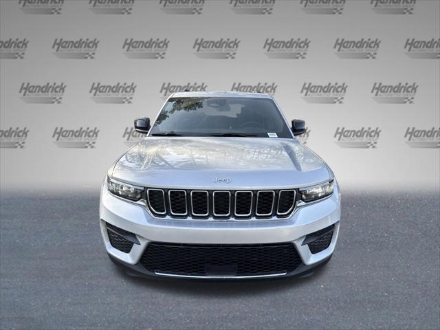 2025 Jeep Grand Cherokee GRAND CHEROKEE LAREDO X 4X2