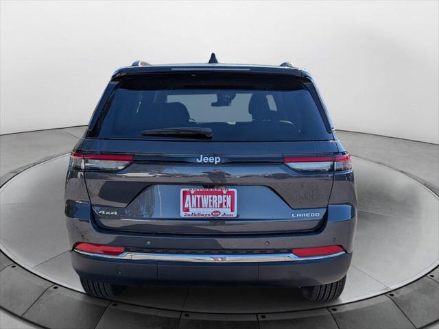 2025 Jeep Grand Cherokee GRAND CHEROKEE LAREDO X 4X4