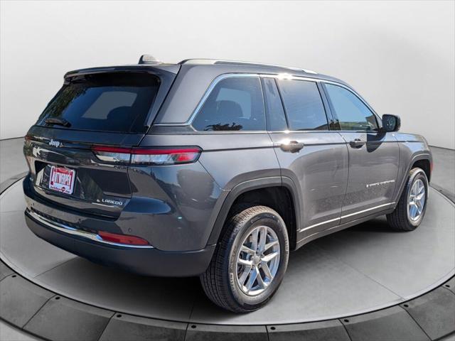 2025 Jeep Grand Cherokee GRAND CHEROKEE LAREDO X 4X4