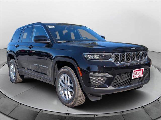 2025 Jeep Grand Cherokee GRAND CHEROKEE LAREDO X 4X4