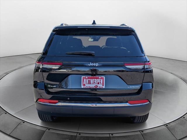 2025 Jeep Grand Cherokee GRAND CHEROKEE LAREDO X 4X4