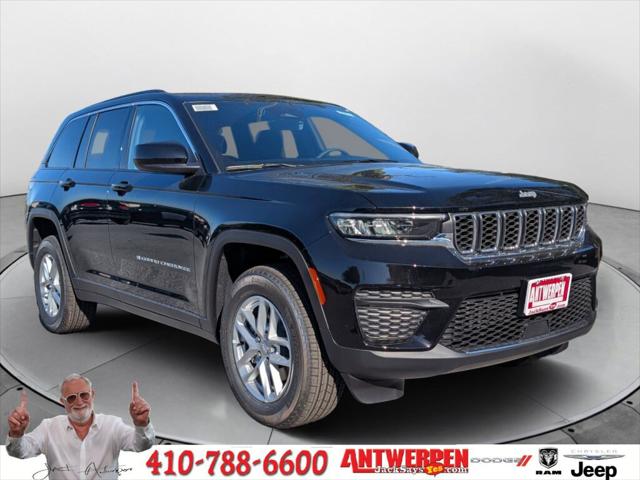 2025 Jeep Grand Cherokee GRAND CHEROKEE LAREDO X 4X4