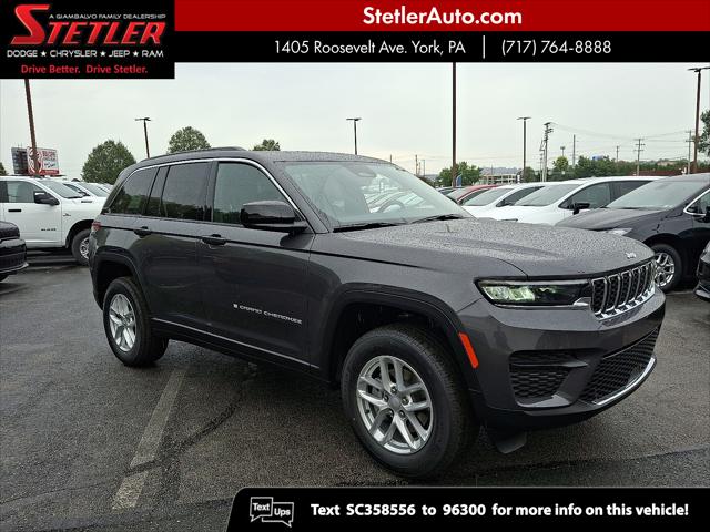 2025 Jeep Grand Cherokee GRAND CHEROKEE LAREDO X 4X4