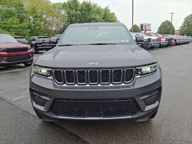 2025 Jeep Grand Cherokee GRAND CHEROKEE LAREDO X 4X4