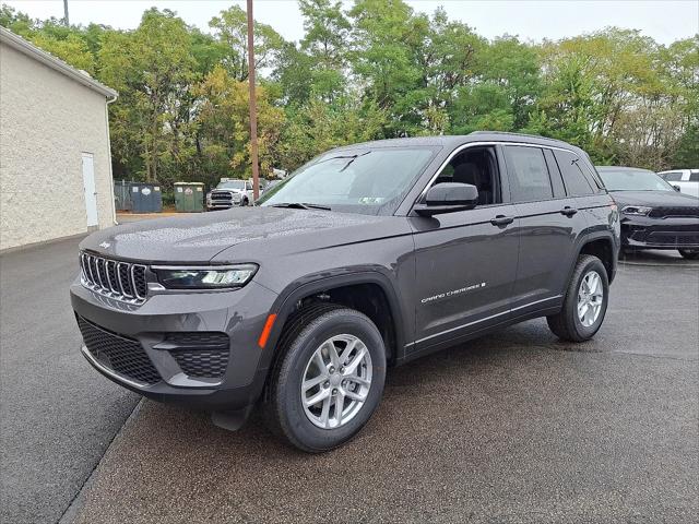 2025 Jeep Grand Cherokee Laredo X 4x4