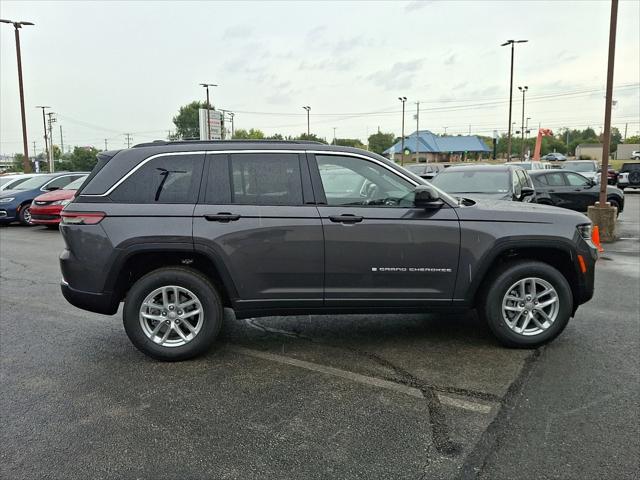 2025 Jeep Grand Cherokee Laredo X 4x4
