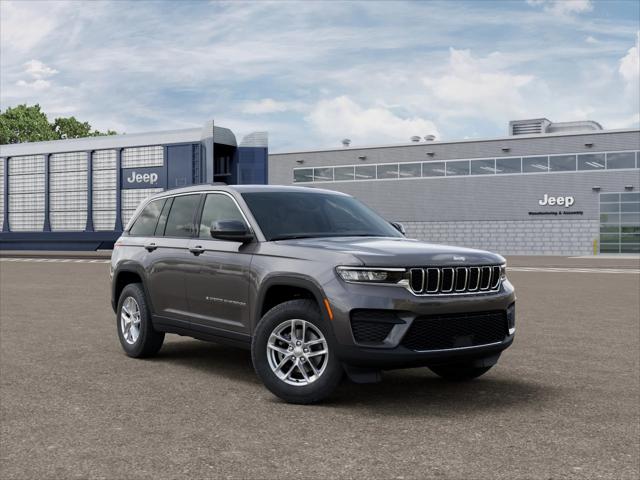 2025 Jeep Grand Cherokee Laredo X 4x4