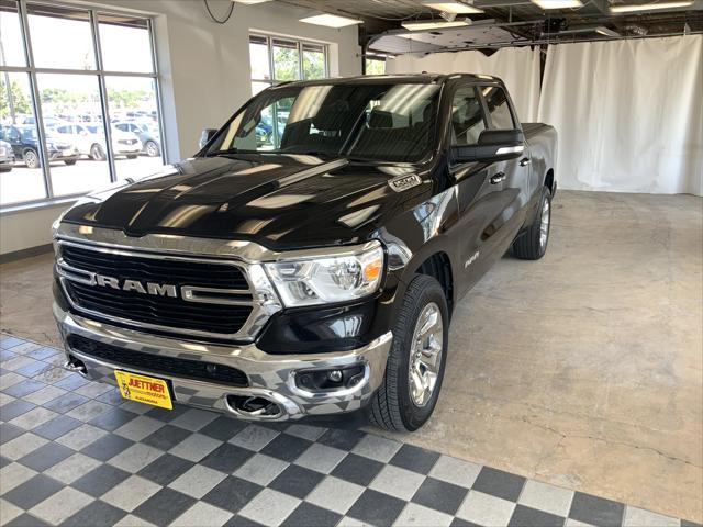 2019 RAM 1500 Big Horn/Lone Star Crew Cab 4x4 64 Box