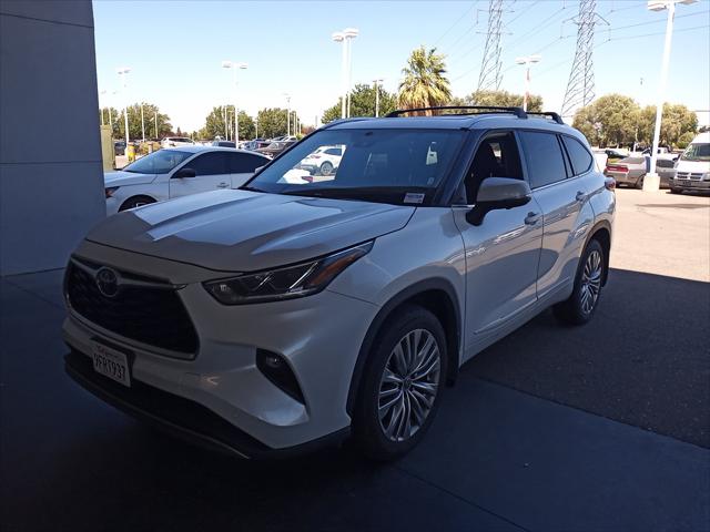 2023 Toyota Highlander Platinum