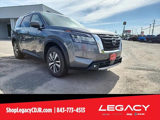 2023 Nissan Pathfinder SL FWD