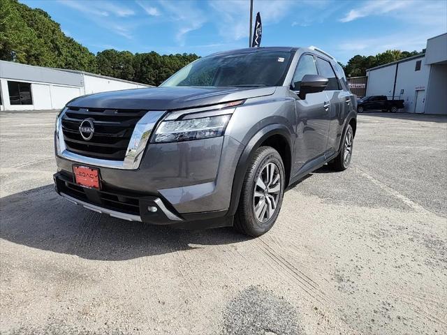 2023 Nissan Pathfinder SL FWD