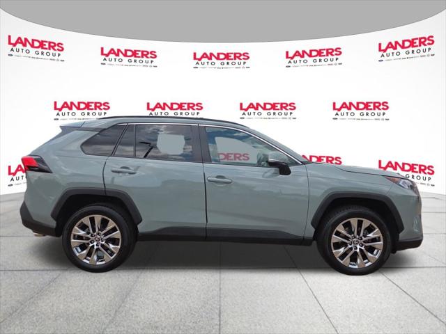 2021 Toyota RAV4 XLE Premium