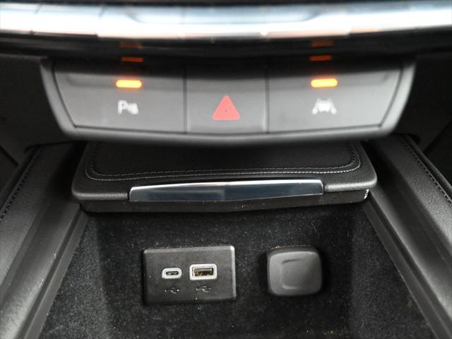 2024 Cadillac XT4 FWD Premium Luxury