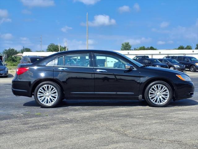 2013 Chrysler 200 Limited