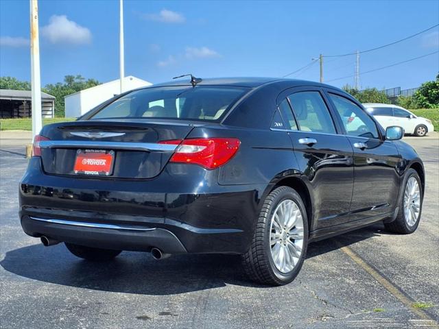 2013 Chrysler 200 Limited