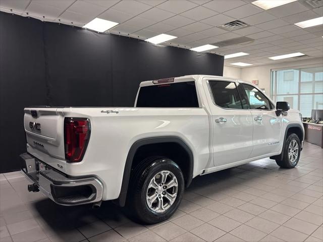 2024 GMC Sierra 1500 4WD Crew Cab Short Box SLT