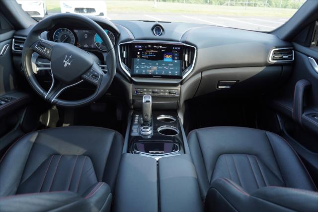 2022 Maserati Ghibli Modena