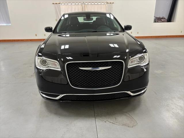 2023 Chrysler 300 Touring 2023 Chrysler 300 Touring