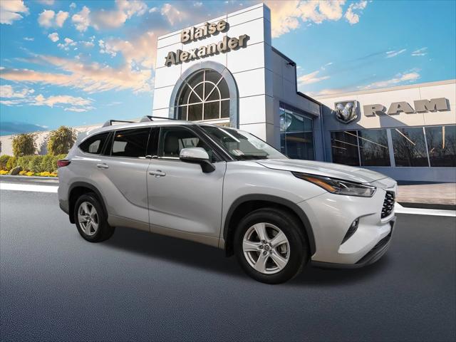 2022 Toyota Highlander LE 2022 Toyota Highlander LE