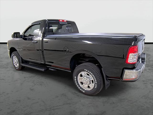 2020 RAM 2500 Tradesman Regular Cab 4X4 8 Box
