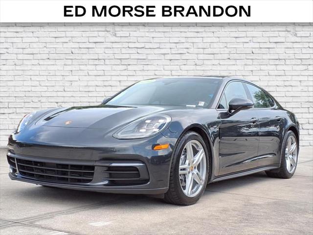 2018 Porsche Panamera 4 2018 Porsche Panamera 4