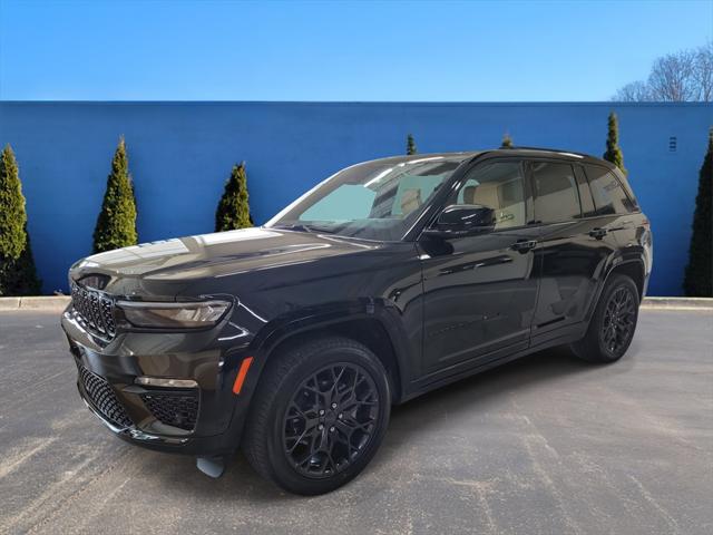 2025 Jeep Grand Cherokee GRAND CHEROKEE SUMMIT 4X4