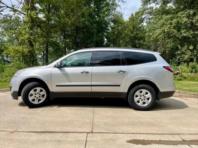 2017 Chevrolet Traverse LS