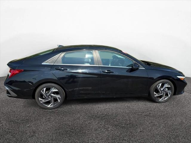 2024 Hyundai Elantra Limited 2024 Hyundai Elantra Limited