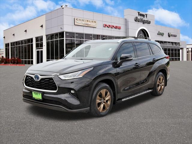 2022 Toyota Highlander Hybrid XLE Bronze Edition