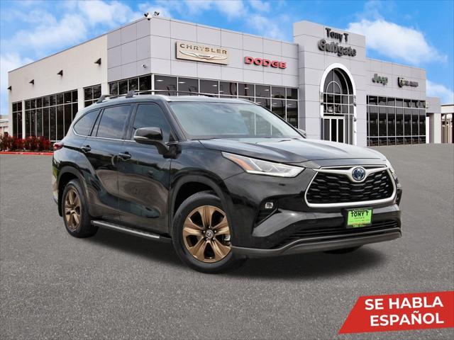 2022 Toyota Highlander Hybrid XLE Bronze Edition