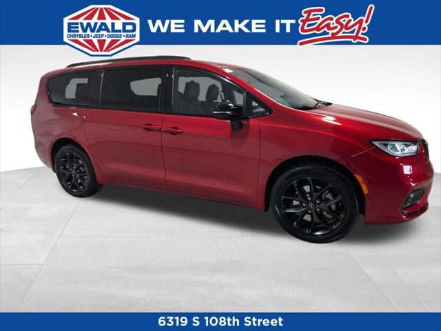 2026 Chrysler Pacifica PACIFICA LIMITED AWD