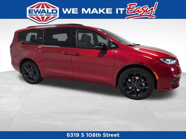 2026 Chrysler Pacifica PACIFICA LIMITED AWD