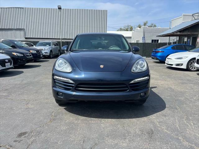 2012 Porsche Cayenne Standard