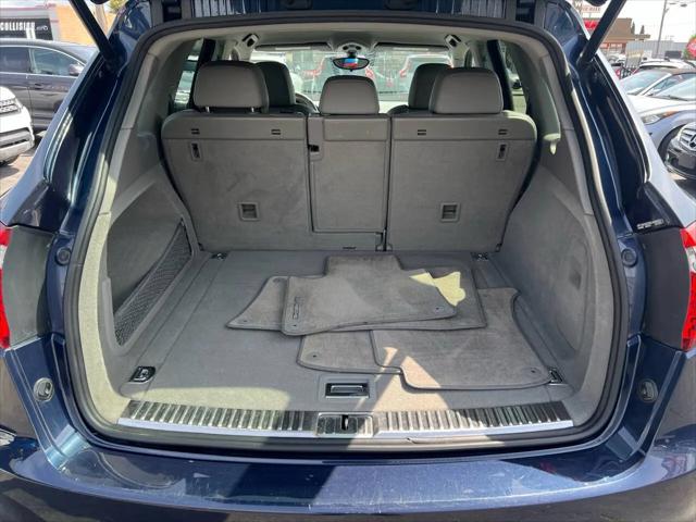 2012 Porsche Cayenne Standard