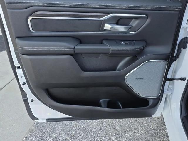 2026 Ram 1500 Laramie Crew Cab 4x4 5'7" Box