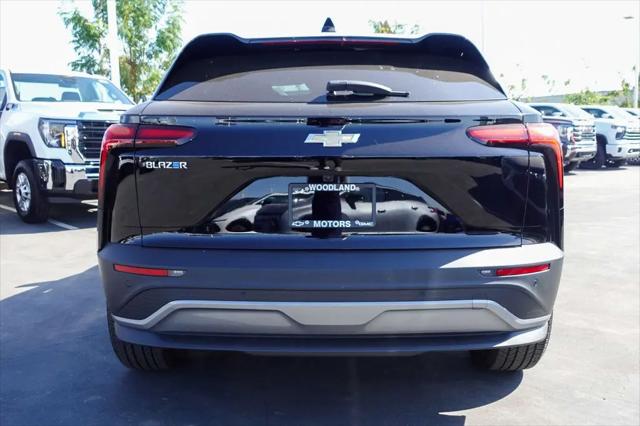 2025 Chevrolet V Blazer RWD LT