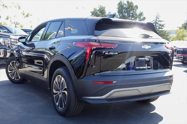 2025 Chevrolet V Blazer RWD LT