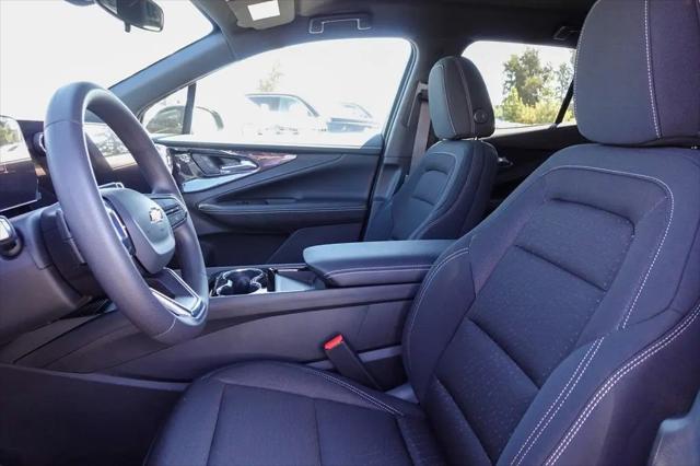 2025 Chevrolet V Blazer RWD LT