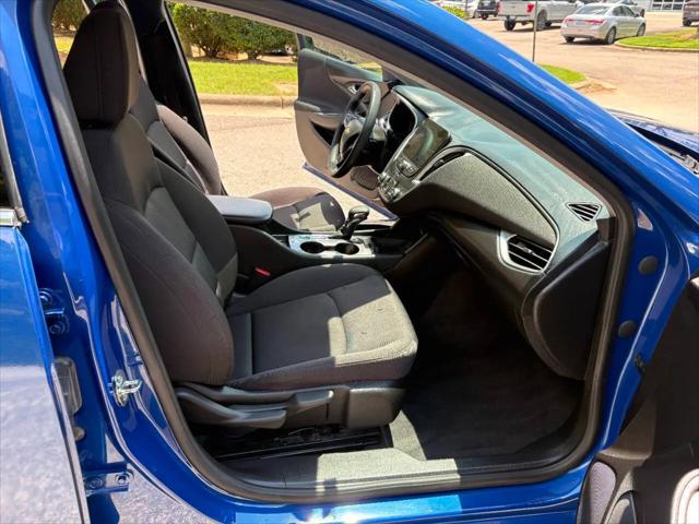 2023 Chevrolet Malibu FWD 1FL