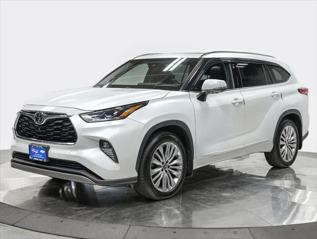 2023 Toyota Highlander Platinum for sale in Forest Hills, NY